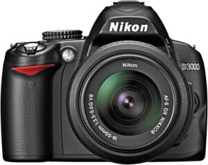 Nikon D3000 10.2MP Digital SLR Camera with 18-55mm f/3.5-5.6G AF-S DX VR Nikkor Zoom Lens